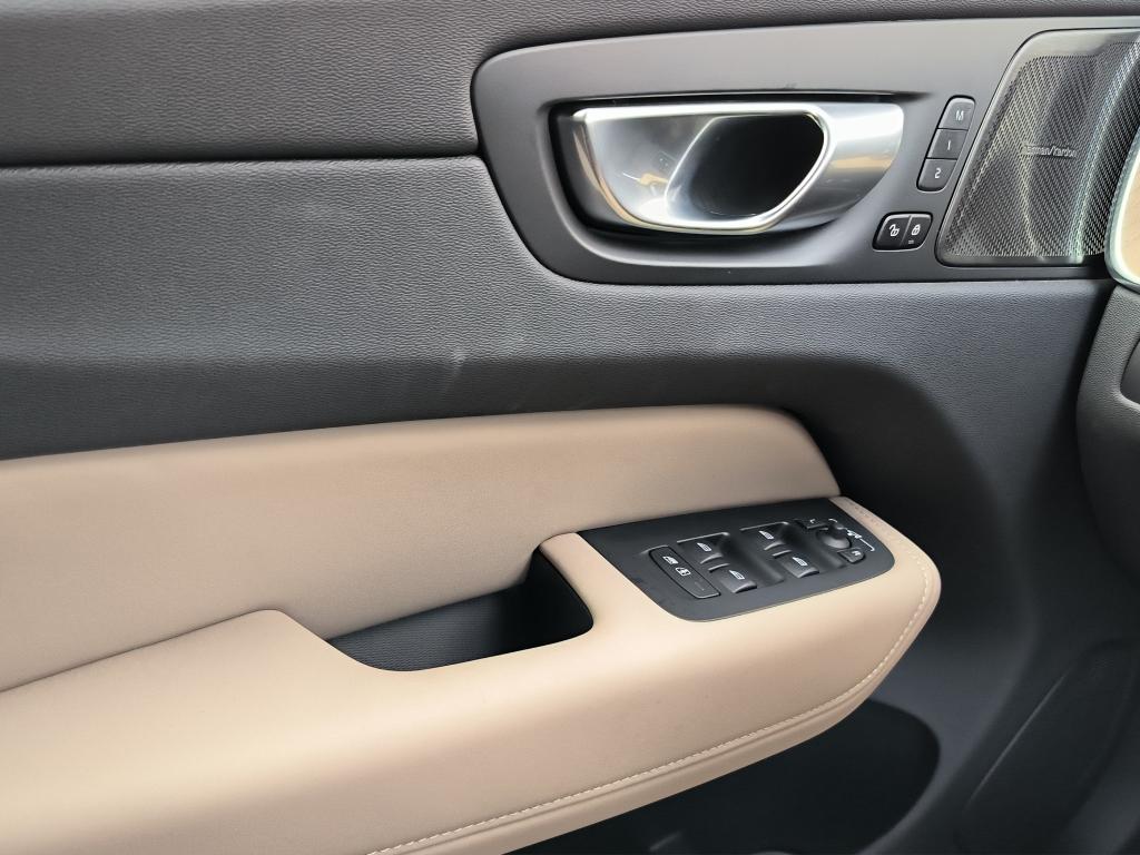 Volvo XC60 - Imagem 19