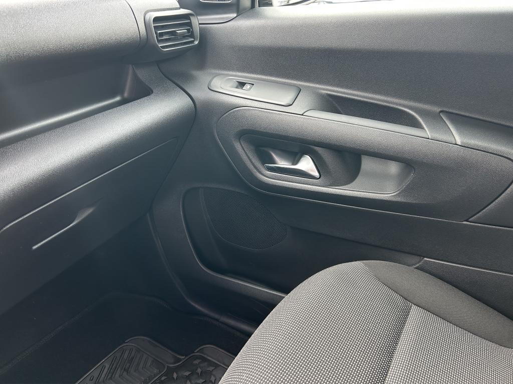 Opel COMBO - Imagem 19