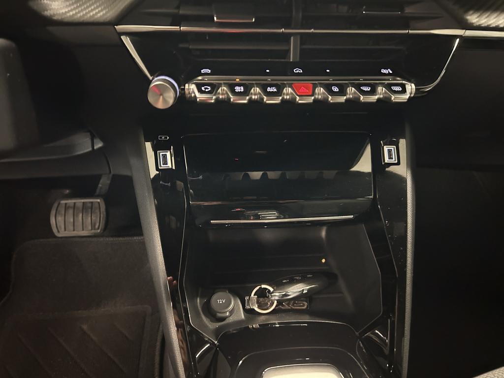 Peugeot 2008 - Imagem 12