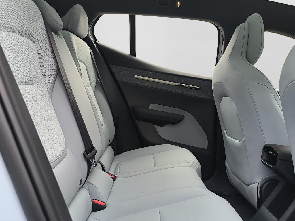 Volvo EX30 - Imagem 15