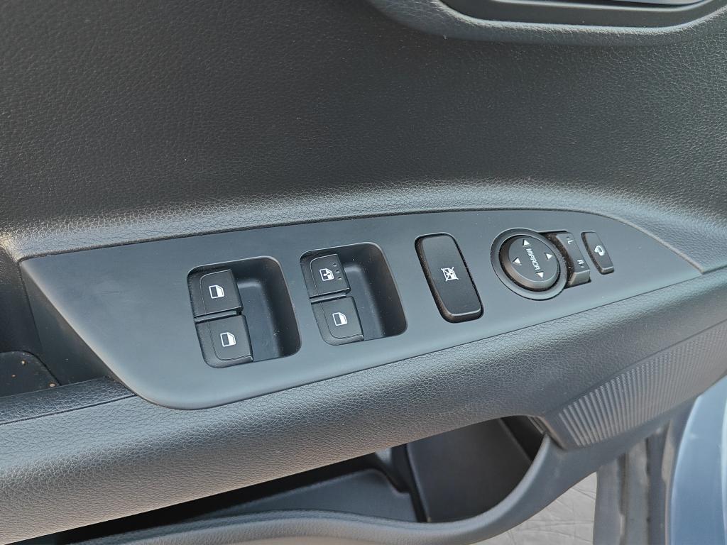 KIA STonic - Imagem 13