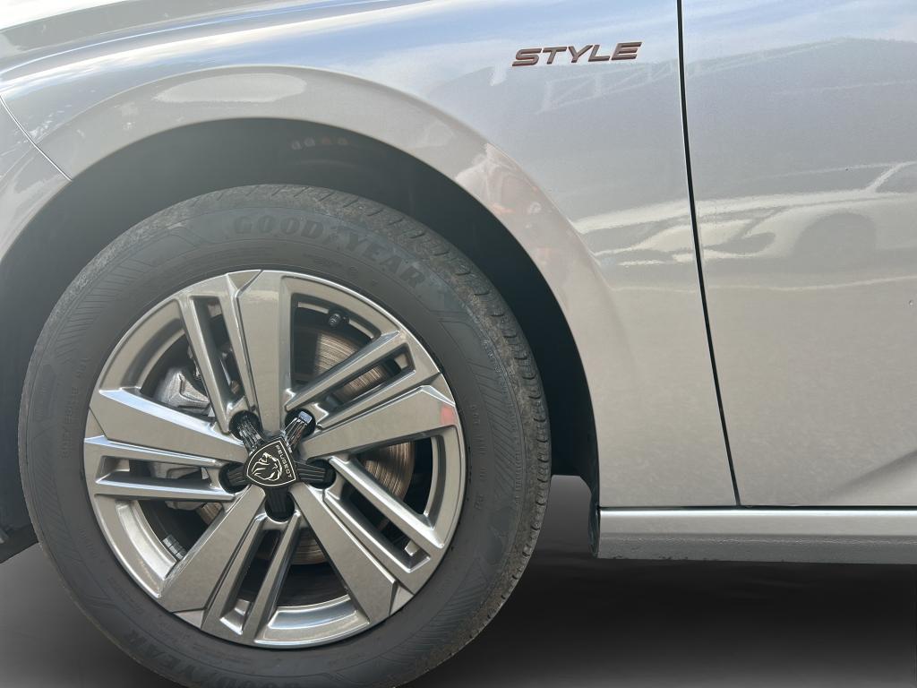 Peugeot 308 SW - Imagem 12