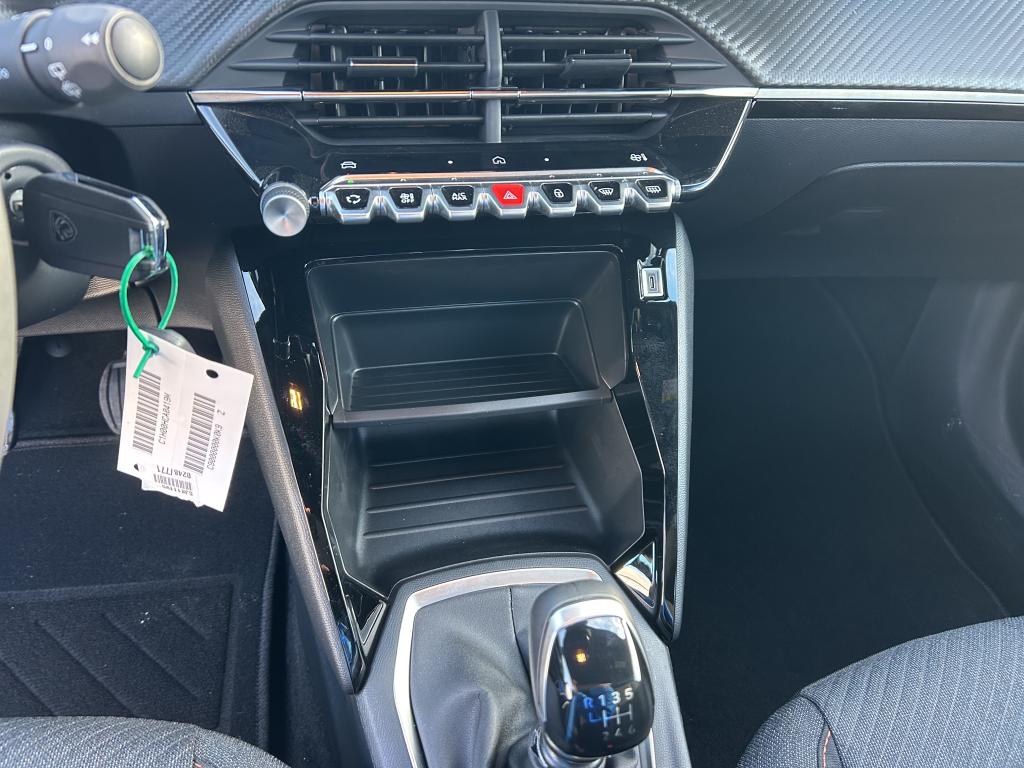 Peugeot 2008 - Imagem 13