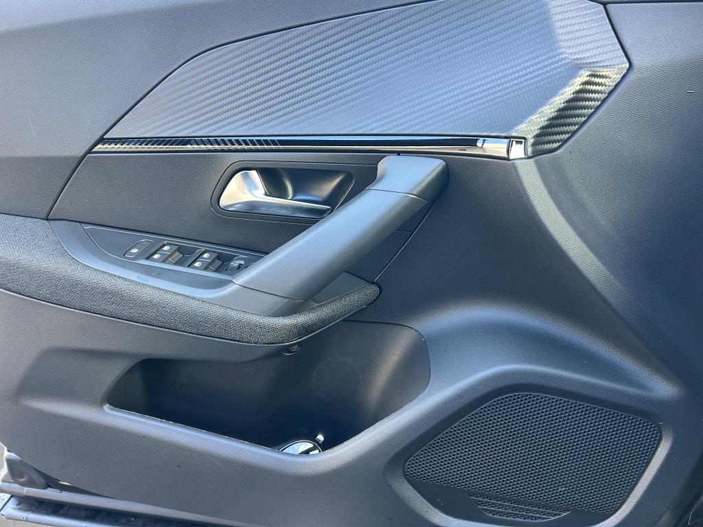 Peugeot 2008 - Imagem 18