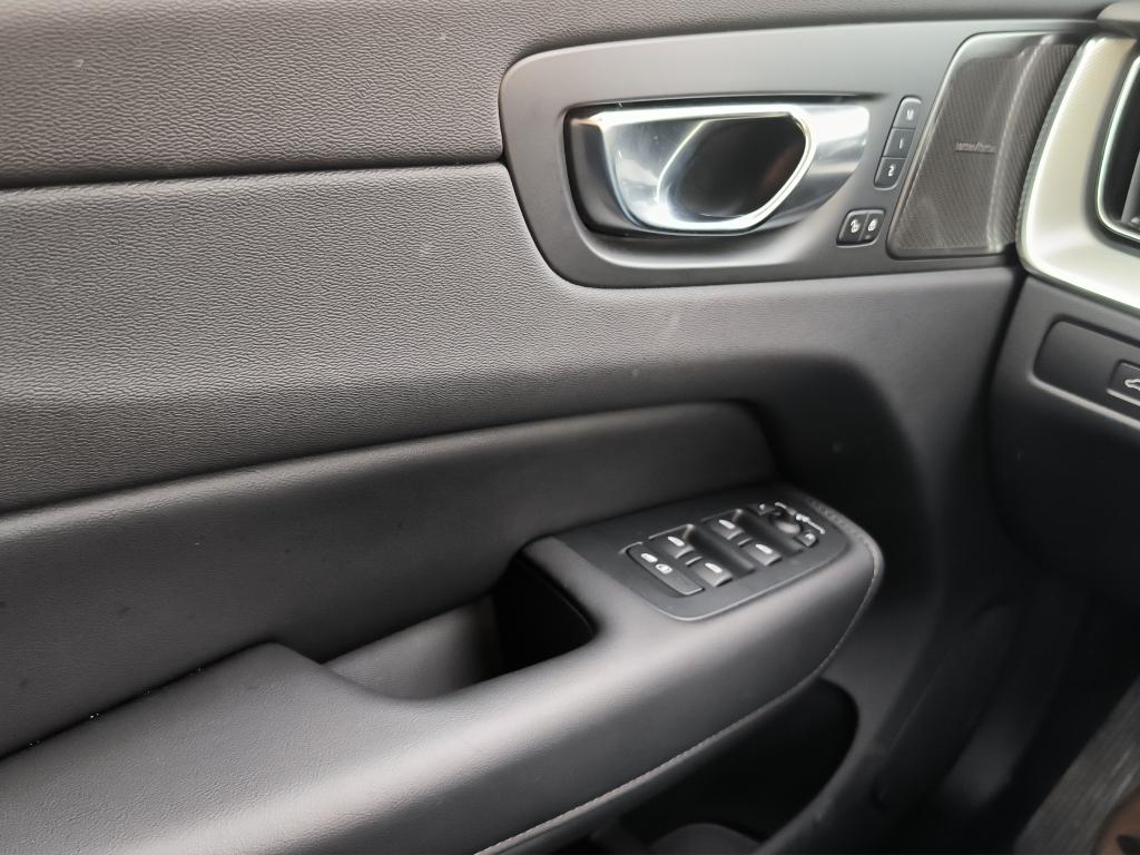 Volvo XC60 - Imagem 20