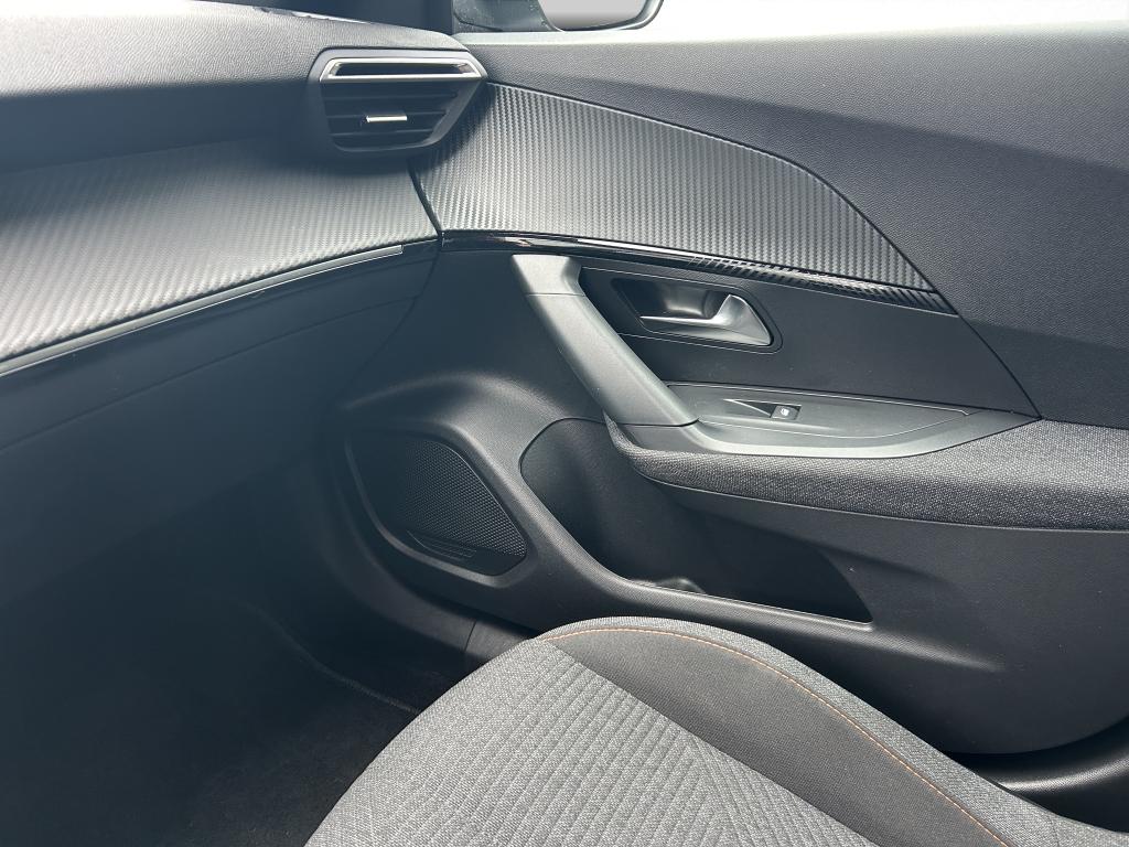 Peugeot 2008 - Imagem 18