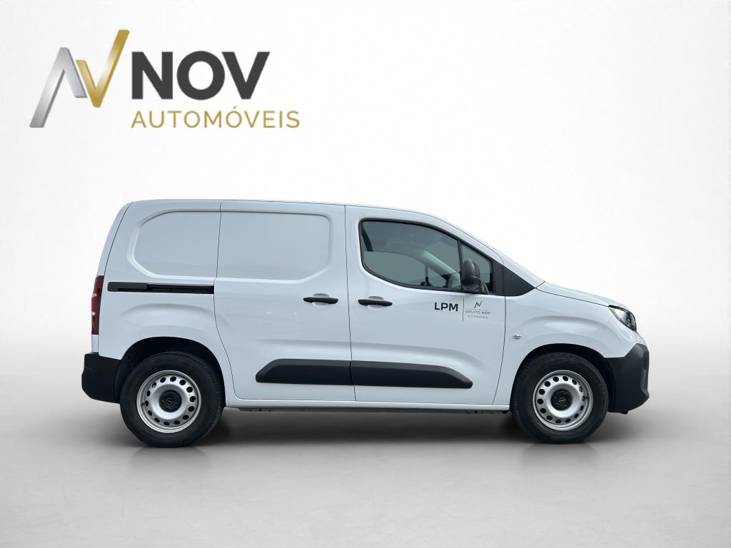 Opel COMBO - Imagem 8