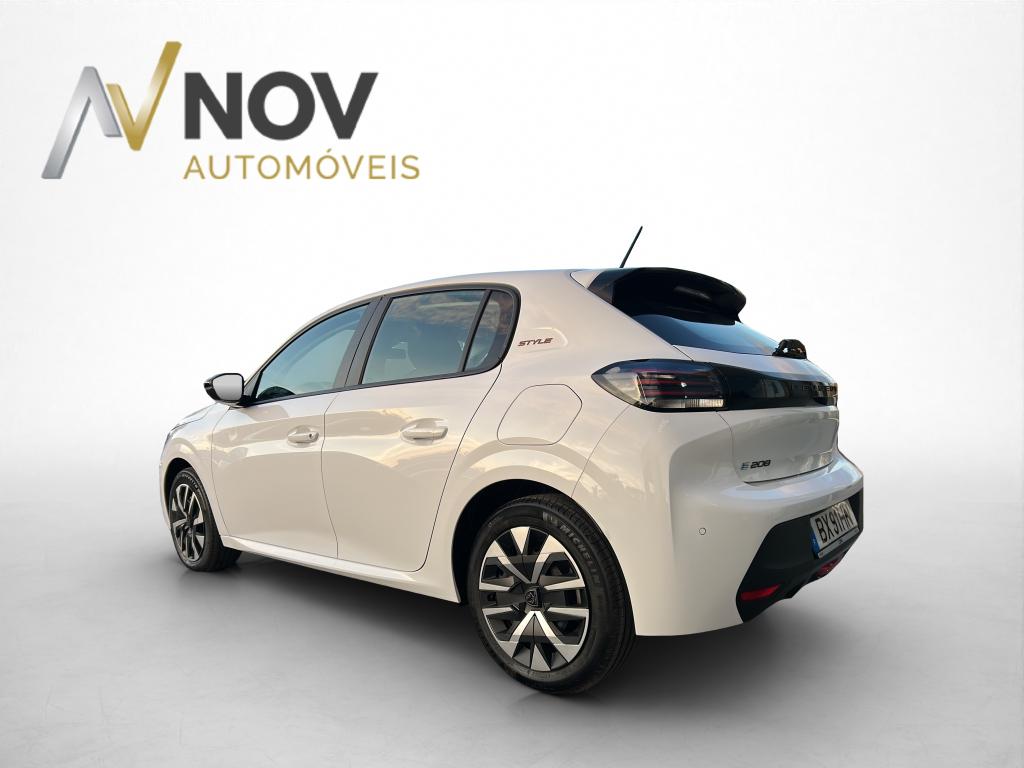 Peugeot e208 - Imagem 5
