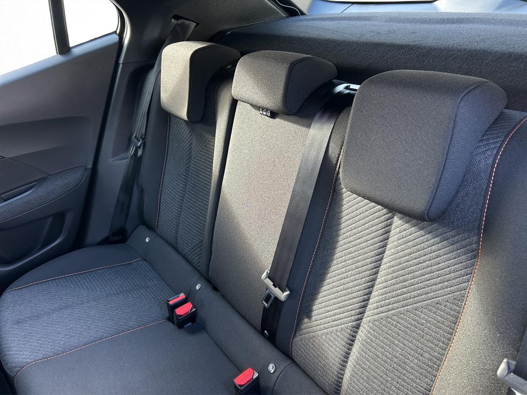 Peugeot 2008 - Imagem 16