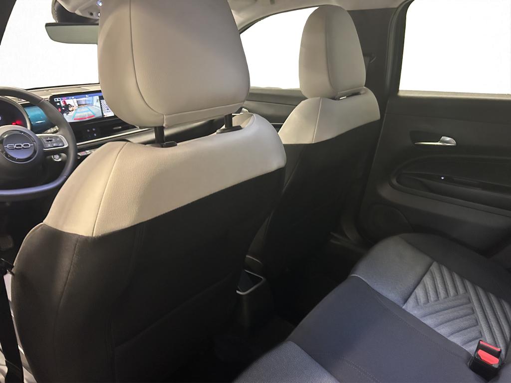 Fiat 600 - Imagem 17