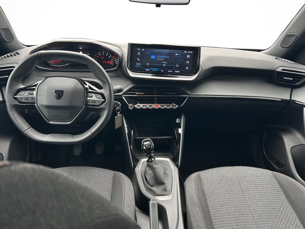 Peugeot 2008 - Imagem 12