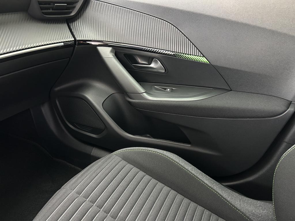 Peugeot 2008 - Imagem 18