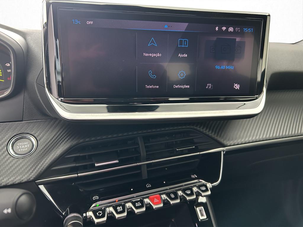 Peugeot 2008 - Imagem 12