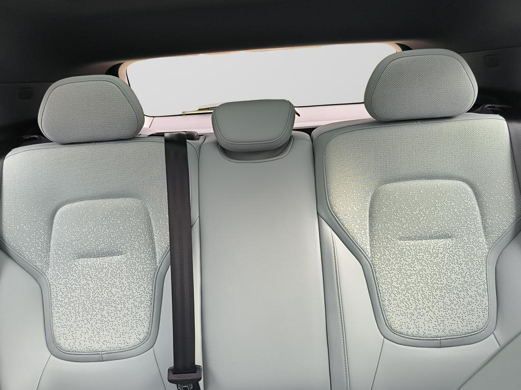 Volvo EX30 - Imagem 19