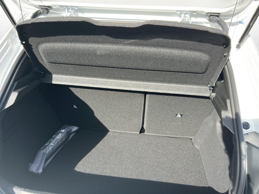 Peugeot 208 - Imagem 18